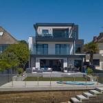 5 beds luxury house